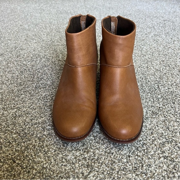 Toms Leila Short Brown Booties with Tassel Zipper, Size 7 - Picture 2 of 9